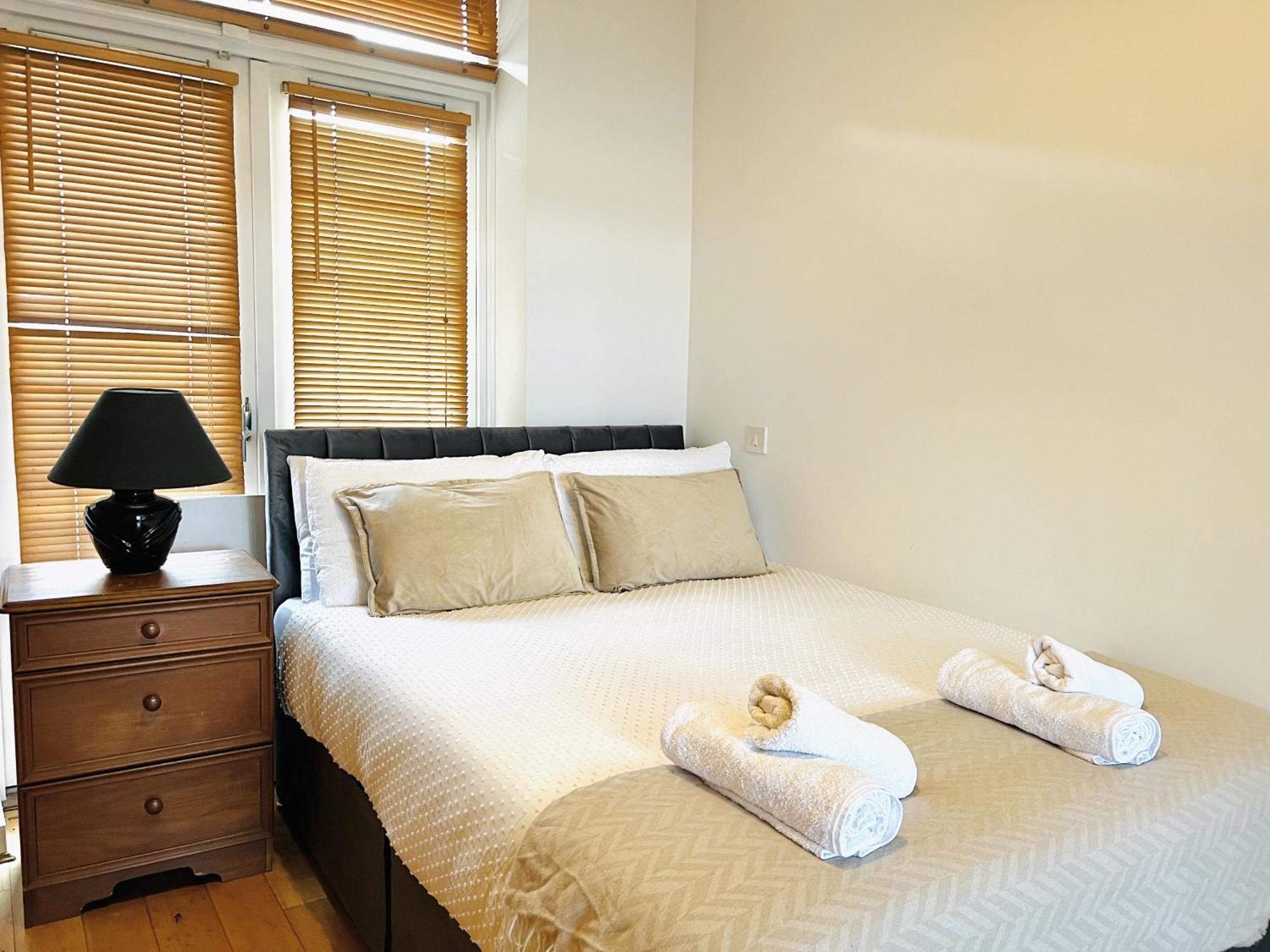 Cosy River View Flat At Temple Bar Dublin Eksteriør billede
